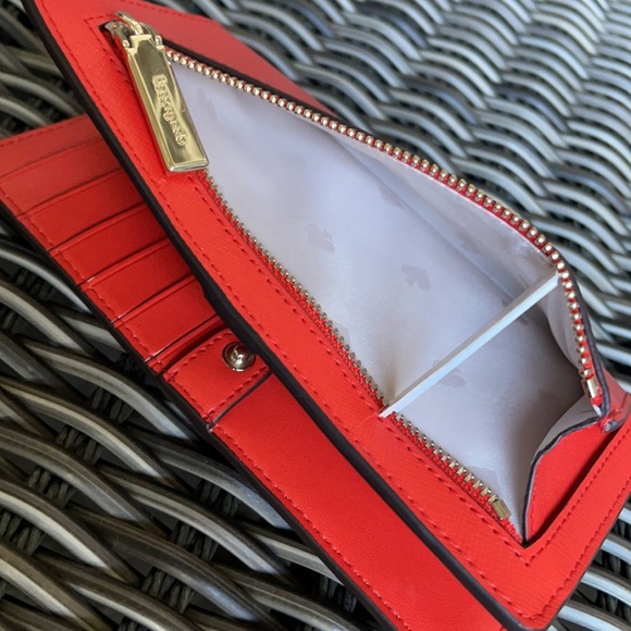 Kate Spade staci large slim bifold wallet - Picture 10 of 16